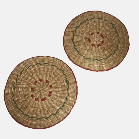 Vintage Woven  Rattan Straw Trivets/Pot Holders - Picture 2 of 3
